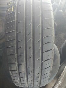 Pneu 215/70R16