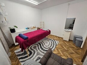 Miestnosť cca 12m² ideálne pre maséra-ku, maderoterapiu