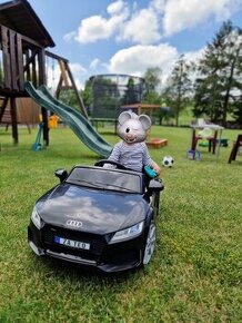 Elektrické autíčko Audi