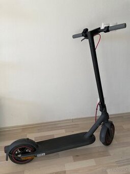 XIAOMI ELECTRIC SCOOTER 4 PRO