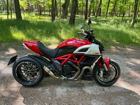 Ducati Diavel 1200