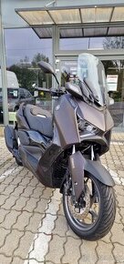 YAMAHA XMAX TECH MAX 125 DEMO