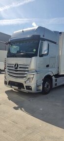 Mercedes Actros 1848