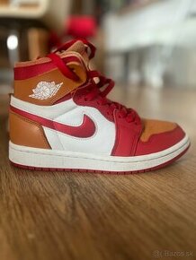 Nike Air Jordan 1  v. 36