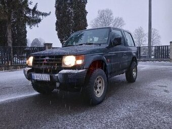 Predám Mitsubishi pajero 2... r.v 2000