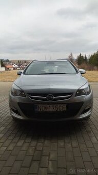 Predám Opel Astra J 2013