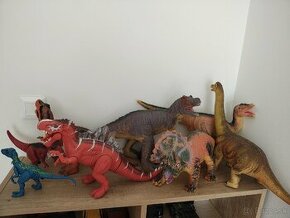 Dinosaury