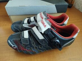 (21)  Cestné tretry Diadora Speedracer Carbon (43)