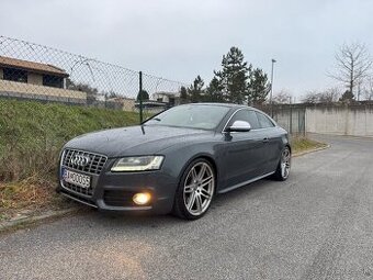 Audi S5 4.2 FSI V8 quattro tiptronic