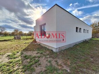 Predám bungalov 160m2 Veľká Ida,kompletné IS, pozemok 573m2, - 1