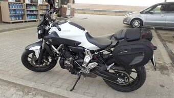 Yamaha MT07 - 1