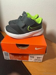 Tenisky Nike Star runner č.21