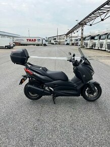 Yamaha Xmax 300