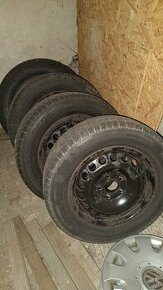 Plechové disky s pneumatikami 195/65 R15. Vw, Škoda, Seat - 1