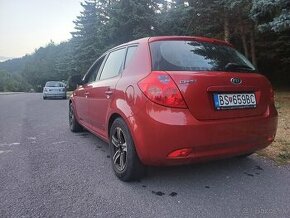 Kia Cee'd - 1