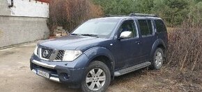 Nissan Pathfinder 2005, 2.5L, 128kW, 4x4, 7-miestne SUV - 1