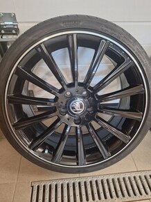 Alu Mercedes AMG 5x112 r19  letne pneu