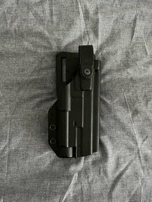 SLUŽOBNÉ PUZDRO SO SVIETIDLOM zn. Heckel  Holster - 1