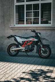 PREDÁM KTM SMC690-R