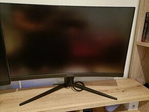 24" MSI Optix G24C4 - 1