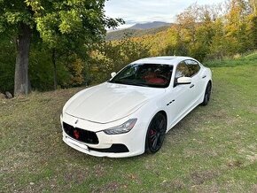 Maserati Ghibli  SQ4