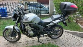 Honda CBF 600