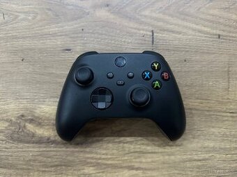 Originál ovládač na Xbox One / Series X Black