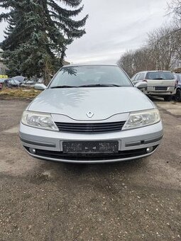 Renault laguna.        2004      1.6 benzínové motor