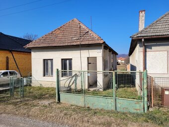 PREDAJ - Slnečný Pozemok 549 m2 so starým Rodinným Domom