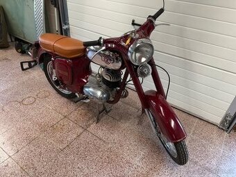 Veterán Jawa Panelka rv 1960