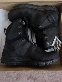 BOSP vysoká špeciálna vojenská obuv GORETEX /43,5/