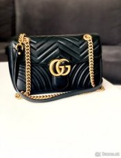 Gucci kabelka GG Marmont small matelassé shoulder bag