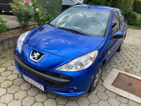 Peugeot 206+  63000km 1,4 benzín - 1