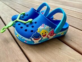 Crocs Shark Band velkost 7 - 1