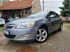 Opel Astra 1.4 Turbo 140k M6 Enjoy (benzín) 1.majiteľ