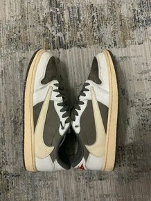 Air Jordan 1 Retro Low OG SP Travis Scott