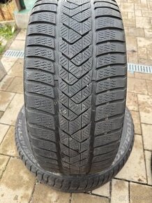 235/45R18 Pirelli