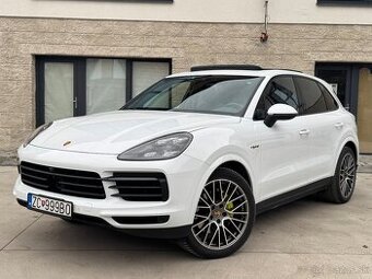 Porsche Cayenne 3.0i EHybrid Platinum Edition “Chrono” DPH