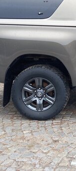 Hilux sada kolies, disky toyota  265/65 R17