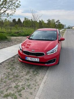 Kia Ceed 1.6GDi 99kw Benzin M6 Platinum - plna vybava