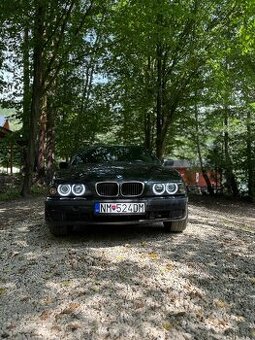 BMW E39 330D Facelift manuál.