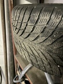 Nokian 235/45 r184ks - 1