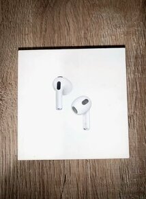 Apple AirPods (3rd generation)