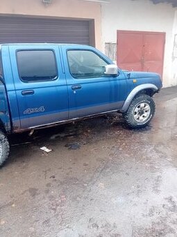 Nissan navara d22