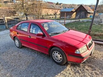 Skoda octavia 1.6 55kw - 1