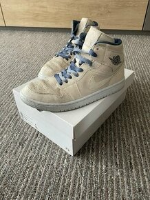 Air Jordan 1 SE Sanddrift - 1