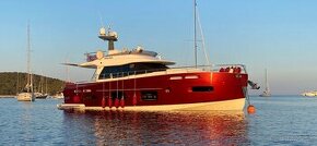 Motorová jachta Azimut 50 Magellano