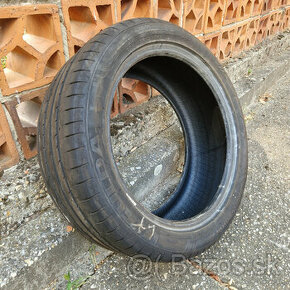 Predám letné pneu Fulda SportControl 235/45 R17 94Y