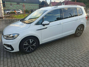 Volkswagen Touran Highline 1.5TSI DSG