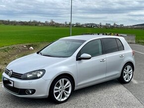 VOLKSWAGEN GOLF 6 1,6 tdi 77 kw CAYC HIGHLINE TOP STAV